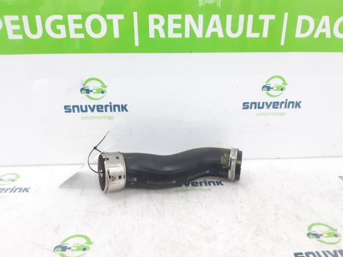 Gebruikte Intercooler Slang Kia Stonic (YB) 1.0i T-GDi 12V Eco-Dynamics+ Prijs € 30,59 Margeregeling aangeboden door Snuverink Autodemontage