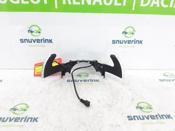 Gebruikte Schakelflipper set Citroen DS3 (SA) 1.4 HDi Prijs € 29,73 Margeregeling aangeboden door Snuverink Autodemontage