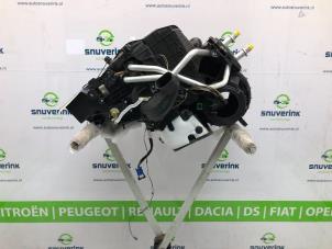 Gebruikte Chaufagebak Peugeot 308 (L3/L8/LB/LH/LP) 1.6 BlueHDi 120 Prijs € 295,00 Margeregeling aangeboden door Snuverink Autodemontage