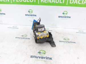 Gebruikte ABS Pomp Peugeot 308 (L3/L8/LB/LH/LP) 1.6 BlueHDi 120 Prijs € 115,00 Margeregeling aangeboden door Snuverink Autodemontage