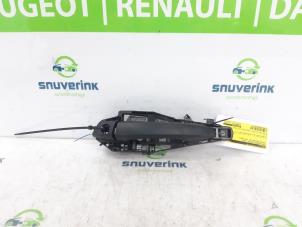 Gebruikte Deurgreep 2Deurs links Toyota ProAce Electric Prijs € 36,28 Inclusief btw aangeboden door Snuverink Autodemontage