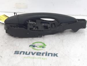 Gebruikte Schuifdeurgreep rechts Toyota ProAce Electric Prijs € 36,30 Inclusief btw aangeboden door Snuverink Autodemontage