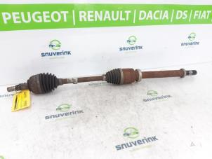 Gebruikte Aandrijfas rechts-voor Renault Twingo II (CN) 1.5 dCi 75 FAP Prijs € 30,00 Margeregeling aangeboden door Snuverink Autodemontage