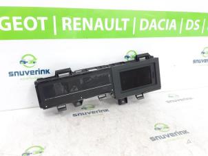 Gebruikte Instrumentenpaneel Renault Scénic III (JZ) 2.0 16V CVT Prijs € 90,00 Margeregeling aangeboden door Snuverink Autodemontage