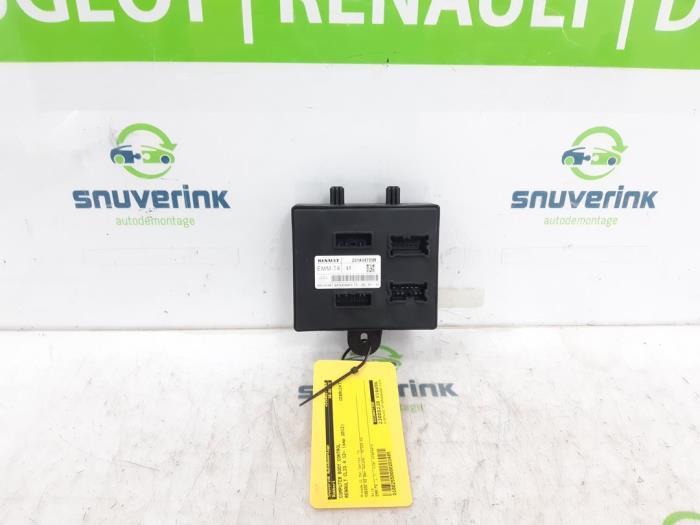Gebruikte Computer Body Control Renault Clio IV (5R) 0.9 Energy TCE 90 12V Prijs € 63,00 Margeregeling aangeboden door Snuverink Autodemontage