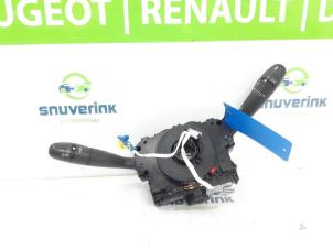 Gebruikte Combischakelaar Stuurkolom Peugeot 308 (4A/C) 1.4 VTI 16V Prijs € 175,00 Margeregeling aangeboden door Snuverink Autodemontage
