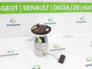 Gebruikte Tank element Pomp Peugeot 308 (4A/C) 1.4 VTI 16V Prijs € 30,00 Margeregeling aangeboden door Snuverink Autodemontage