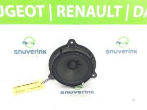 Gebruikte Luidspreker Renault Clio V (RJAB) 1.0 TCe 90 12V Prijs € 30,00 Margeregeling aangeboden door Snuverink Autodemontage