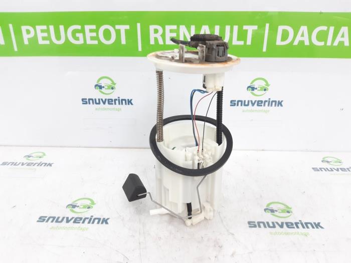 Gebruikte Tank element Pomp Mitsubishi Outlander (GF/GG) 2.0 16V 4x4 Prijs € 179,99 Margeregeling aangeboden door Snuverink Autodemontage