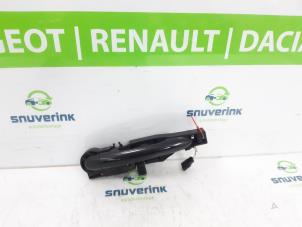 Gebruikte Deurgreep 4Deurs rechts-voor Renault Laguna III Estate (KT) 1.5 dCi 110 FAP Prijs € 29,99 Margeregeling aangeboden door Snuverink Autodemontage