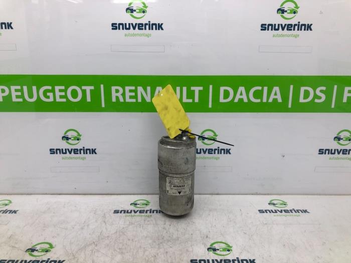 Gebruikte Airco Droger Renault Laguna II Grandtour (KG) 2.2 dCi 150 16V Prijs € 25,00 Margeregeling aangeboden door Snuverink Autodemontage