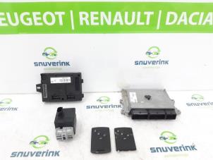 Gebruikte Computer Motormanagement Renault Clio IV Estate/Grandtour (7R) 0.9 Energy TCE 90 12V Prijs € 224,98 Margeregeling aangeboden door Snuverink Autodemontage