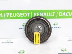Gebruikte Vliegwiel Renault Captur (2R) 0.9 Energy TCE 12V Prijs € 95,00 Margeregeling aangeboden door Snuverink Autodemontage