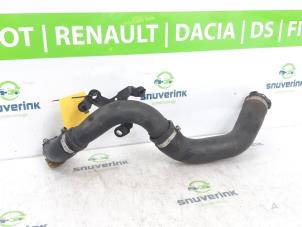 Gebruikte Intercooler Slang Renault Captur (2R) 0.9 Energy TCE 12V Prijs € 35,00 Margeregeling aangeboden door Snuverink Autodemontage