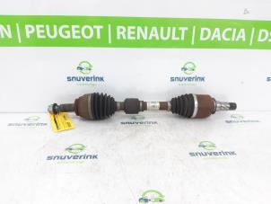 Gebruikte Homokineetas links-voor Renault Megane IV Estate (RFBK) 1.3 TCE 160 16V Prijs € 160,00 Margeregeling aangeboden door Snuverink Autodemontage