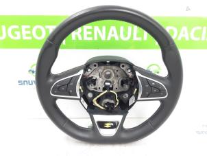 Gebruikte Stuurwiel Renault Megane IV Estate (RFBK) 1.3 TCE 160 16V Prijs € 150,00 Margeregeling aangeboden door Snuverink Autodemontage