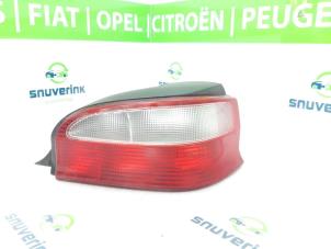 Gebruikte Achterlicht rechts Citroen Saxo 1.1i X,SX Prijs € 25,00 Margeregeling aangeboden door Snuverink Autodemontage
