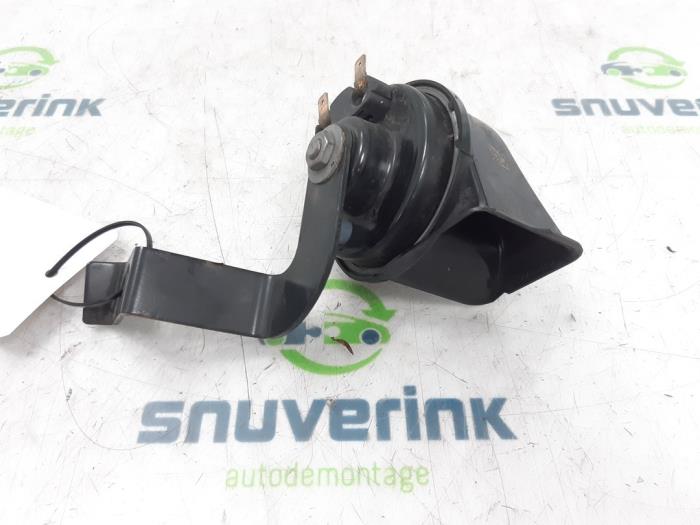 Claxon van een Nissan Qashqai (J11) 1.2 DIG-T 16V 2017