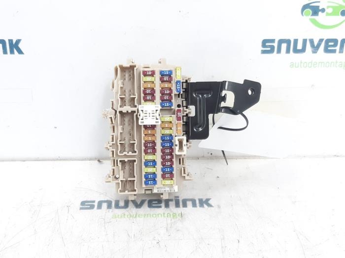 Zekeringkast van een Nissan Qashqai (J11) 1.2 DIG-T 16V 2017