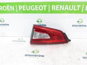 Gebruikte Achterlicht rechts Nissan Qashqai (J11) 1.2 DIG-T 16V Prijs € 80,99 Margeregeling aangeboden door Snuverink Autodemontage