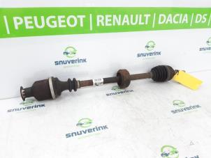 Gebruikte Homokineetas rechts-voor Renault Twingo II (CN) 1.2 16V Prijs € 40,00 Margeregeling aangeboden door Snuverink Autodemontage