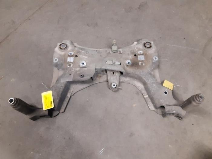 Gebruikte Subframe Renault Megane III Grandtour (KZ) 1.5 dCi 110 Prijs € 64,99 Margeregeling aangeboden door Snuverink Autodemontage