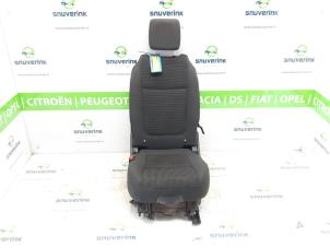 Gebruikte Stoel achter Peugeot 5008 I (0A/0E) 1.6 HDiF 16V Prijs € 69,98 Margeregeling aangeboden door Snuverink Autodemontage