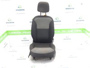 Gebruikte Voorstoel links Renault Kangoo Express (FW) 1.5 dCi 75 FAP Prijs € 272,25 Inclusief btw aangeboden door Snuverink Autodemontage