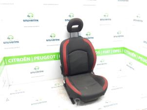 Gebruikte Voorstoel links Peugeot 206 (2A/C/H/J/S) 1.6 16V Prijs € 125,00 Margeregeling aangeboden door Snuverink Autodemontage