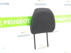 Gebruikte Hoofdsteun Peugeot 2008 (UD/UK/UR/US/UX) 1.2 VTi 12V PureTech 100 Prijs € 70,18 Inclusief btw aangeboden door Snuverink Autodemontage