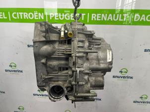 Gebruikte Automaatbak Renault Megane IV Estate (RFBK) 1.3 TCE 160 16V Prijs op aanvraag aangeboden door Snuverink Autodemontage