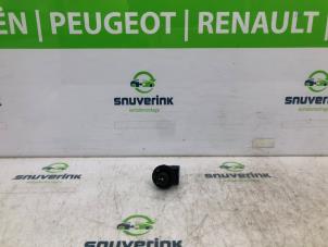 Gebruikte Spiegel Schakelaar Citroen Berlingo 1.6 BlueHDI 75 Prijs € 18,15 Inclusief btw aangeboden door Snuverink Autodemontage