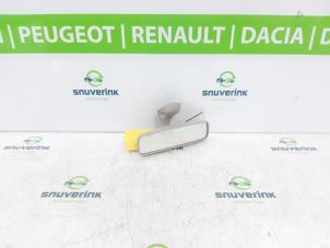 Gebruikte Spiegel binnen Renault Captur (2R) 0.9 Energy TCE 12V Prijs € 35,00 Margeregeling aangeboden door Snuverink Autodemontage