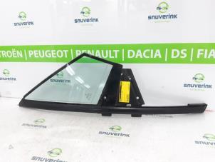 Gebruikte Ruit Driehoek rechts-voor Peugeot 306 (7D) 1.6 Prijs op aanvraag aangeboden door Snuverink Autodemontage