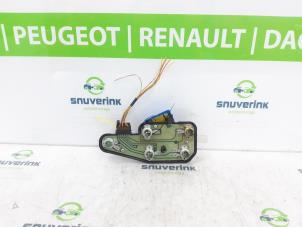 Gebruikte Achterlicht Printplaat links Peugeot 306 (7D) 1.6 Prijs op aanvraag aangeboden door Snuverink Autodemontage