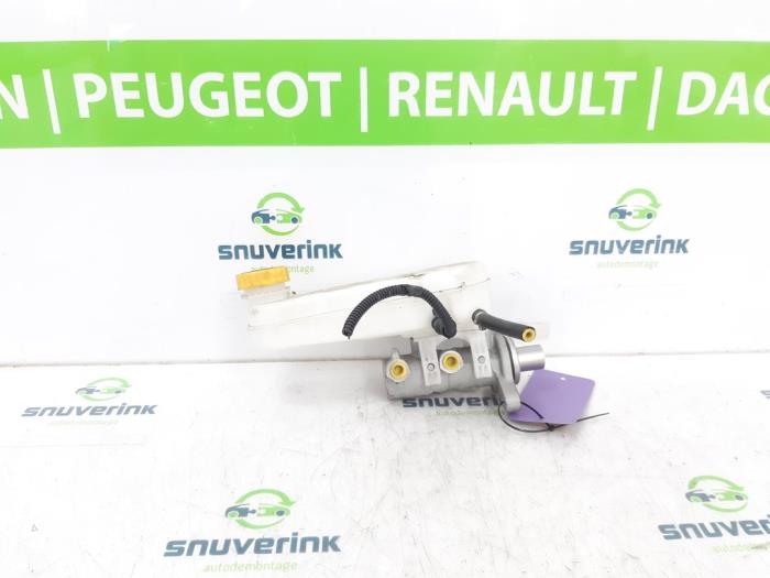 Gebruikte Hoofdremcilinder Fiat Ducato (250) 2.3 D 150 Multijet Prijs € 72,58 Inclusief btw aangeboden door Snuverink Autodemontage