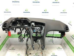 Gebruikte Dashboard Citroen DS5 (KD/KF) 2.0 165 HYbrid4 16V Prijs € 379,98 Margeregeling aangeboden door Snuverink Autodemontage