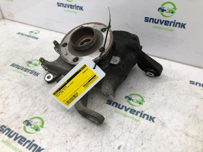 Fusee links-achter van een Volvo XC90 II 2.0 T8 16V Twin Engine AWD 2015