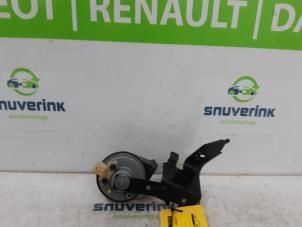 Gebruikte Claxon Renault Captur (2R) 1.2 TCE 16V EDC Prijs € 25,00 Margeregeling aangeboden door Snuverink Autodemontage