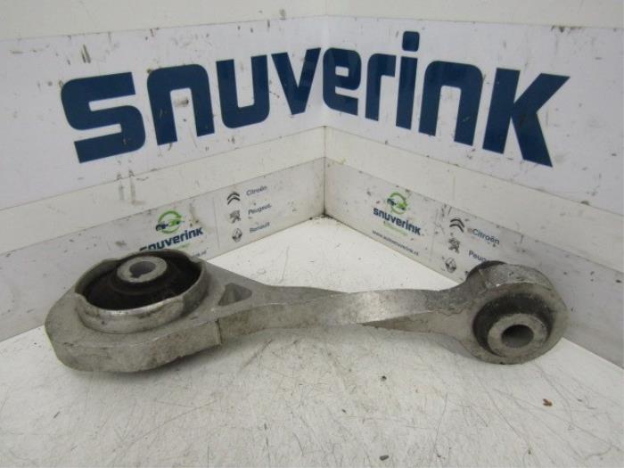 Gebruikte Versnellingsbak Steun Renault Twingo II (CN) 1.2 16V Prijs € 14,98 Margeregeling aangeboden door Snuverink Autodemontage