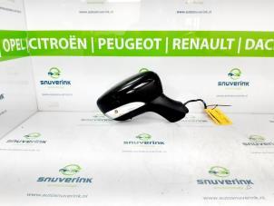 Gebruikte Buitenspiegel rechts Renault Clio IV (5R) 1.5 Energy dCi 90 FAP Prijs € 35,00 Margeregeling aangeboden door Snuverink Autodemontage