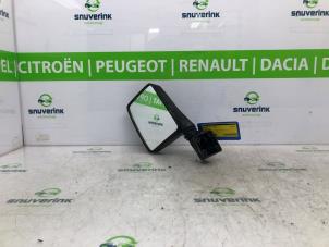 Gebruikte Spiegel Buiten links Peugeot J5 (280L) 2.5D Prijs op aanvraag aangeboden door Snuverink Autodemontage