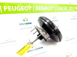 Gebruikte Rembol Renault Captur (2R) 1.2 TCE 16V EDC Prijs € 39,99 Margeregeling aangeboden door Snuverink Autodemontage