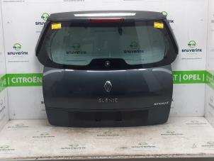 Gebruikte Achterklep Renault Scénic II (JM) 2.0 16V Prijs € 100,00 Margeregeling aangeboden door Snuverink Autodemontage