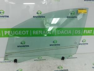 Gebruikte Deurruit 4Deurs links-voor Citroen C5 III Berline (RD) 2.0 16V Prijs € 60,00 Margeregeling aangeboden door Snuverink Autodemontage