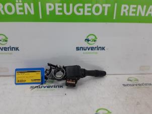 Gebruikte Schakelaar Licht Peugeot 107 1.0 12V Prijs € 50,00 Margeregeling aangeboden door Snuverink Autodemontage