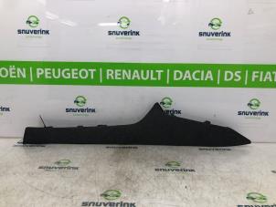 Gebruikte Dashboard deel Peugeot 3008 II (M4/MC/MJ/MR) 1.2 12V e-THP PureTech 130 Prijs € 31,49 Margeregeling aangeboden door Snuverink Autodemontage