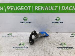 Gebruikte Steun (diversen) Peugeot 3008 II (M4/MC/MJ/MR) 1.2 12V e-THP PureTech 130 Prijs € 40,00 Margeregeling aangeboden door Snuverink Autodemontage