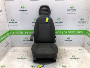 Gebruikte Voorstoel links Peugeot Boxer (U9) 2.2 HDi 100 Euro 4 Prijs € 786,50 Inclusief btw aangeboden door Snuverink Autodemontage
