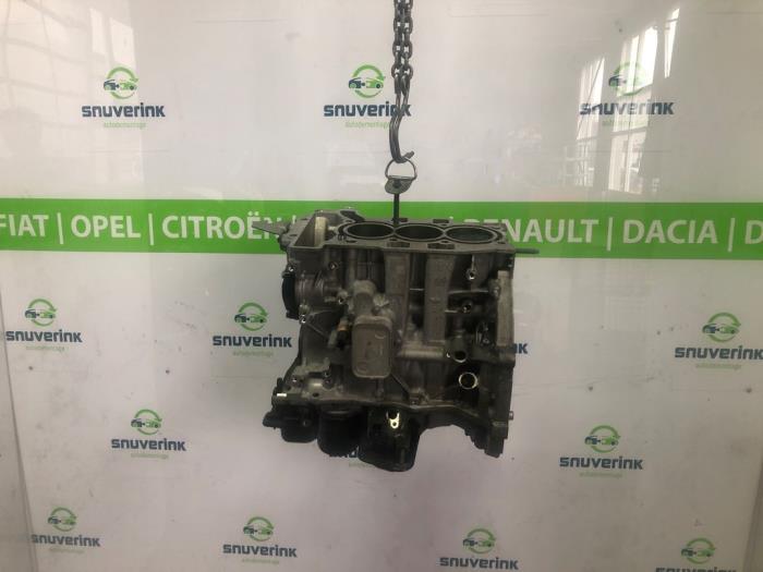 Gebruikte Motor Onderblok Peugeot 5008 II (M4/MC/MJ/MR) 1.2 12V e-THP PureTech 130 Prijs op aanvraag aangeboden door Snuverink Autodemontage